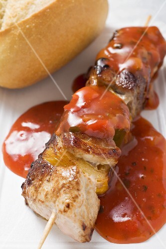 Schaschlikspiesschen mit Sauce