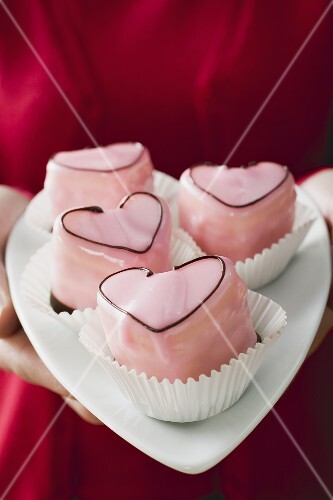 Heart-shaped punch cakes
