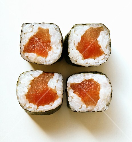 Maki-Sushi mit Thunfisch (2)