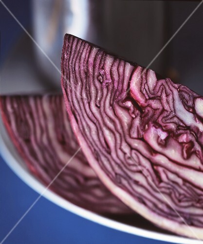 Red cabbage, a piece cut off