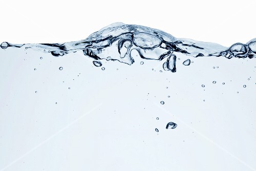 Wave and air bubbles in water