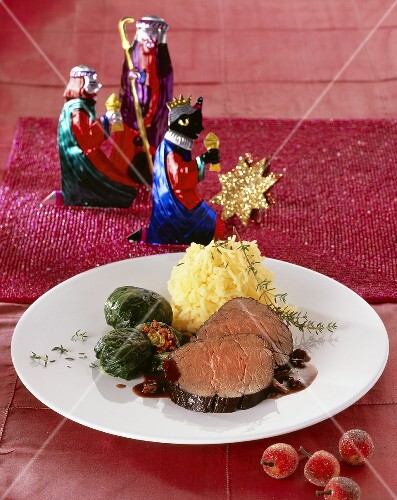 Marinated beef pot roast with raisin and pumpernickel sauce