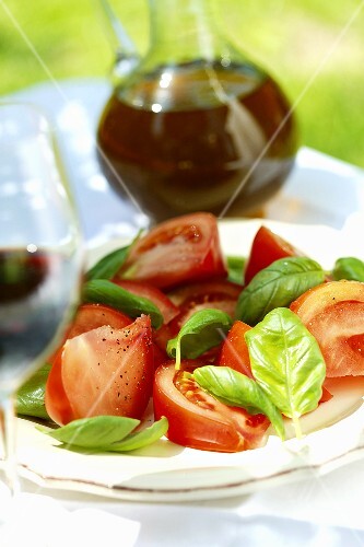 Tomatoes with fresh basil (2)