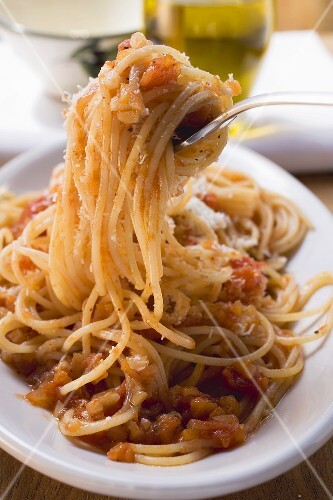 Spaghetti with tomato sauce and Parmesan