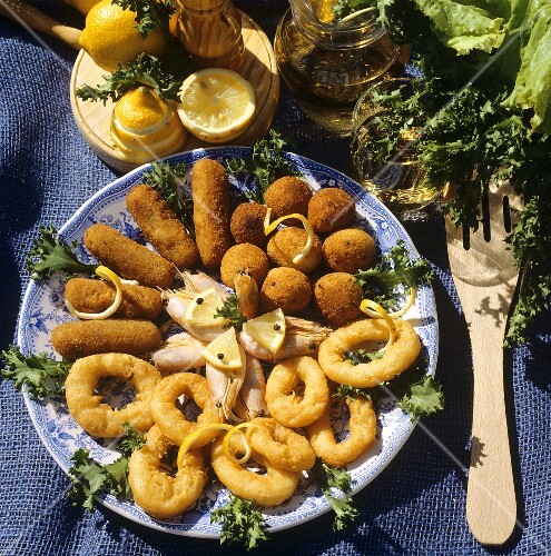 Bite-size deep fried fish snacks