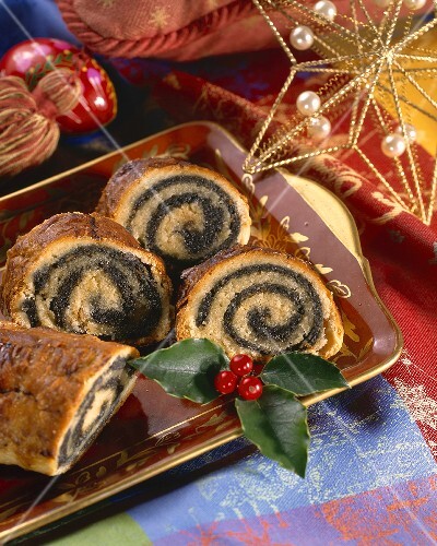 Christmas poppy seed roll