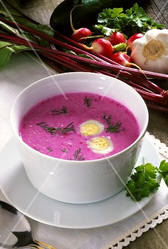 Cold bortsch (beetroot soup, Poland)