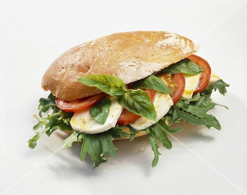 Panino con mozzarella e pomodoro (Cheese & tomato sandwich)