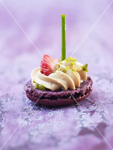 Macaron with foie gras