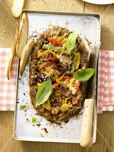 Pizza meatloaf (mince base with vegetable topping)