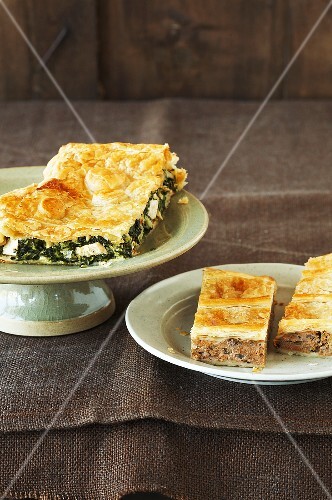 Chicken and spinach pie and minced meat pie