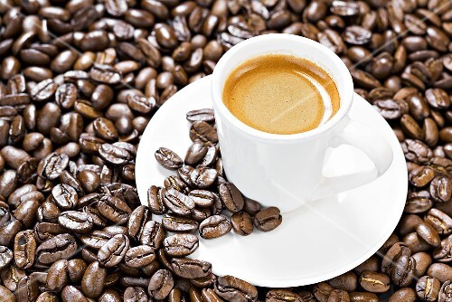 Espresso und Kaffeebohnen