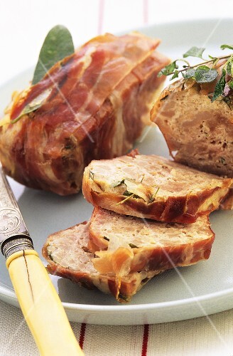 Meatloaf with prosciutto and sage (Sicily)