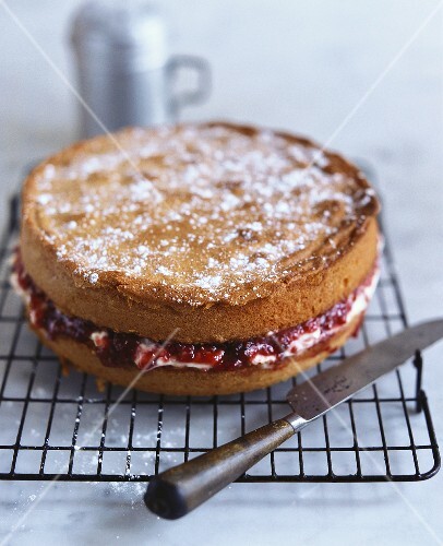 Victoria sponge (UK)