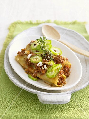 Cannelloni with peppers and goat's cheese
