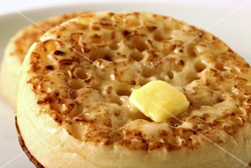 Crumpets mit Butter