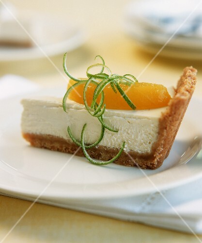Limetten-Käsekuchen mit Mango