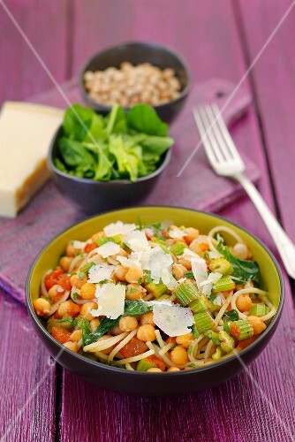 Spaghetti with chick-peas, celery, spinach, tomatoes & Parmesan