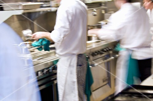 Köche bei der Arbeit