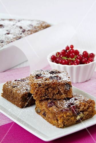 Carrot and cranberry slices