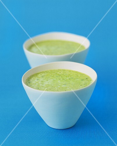 Yoghurt herb soup