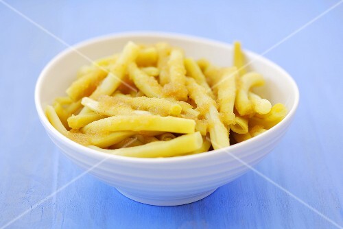 Yellow beans with buttered breadcrumbs