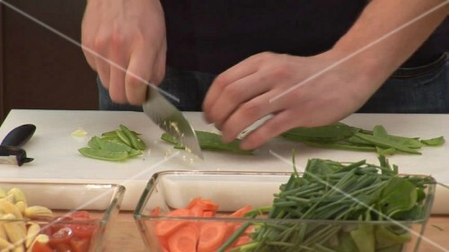 Cutting up mangetout