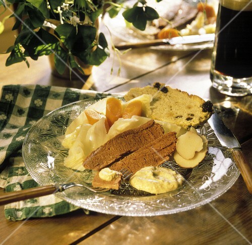 Corned Beef with Cabbage; Irish Soda Bread and Carrots