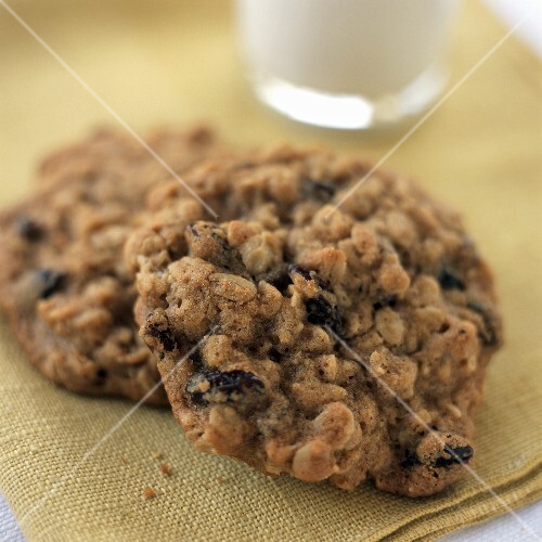 Oatmeal Raisin Cookies