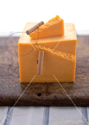Cheddar Cheese with Slicer