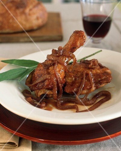 Chicken Thigh and Drumstick with Onion Sauce; Red Wine
