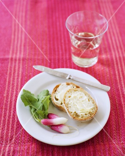 Organic Radishes with Buttered Baguette Slices; Water